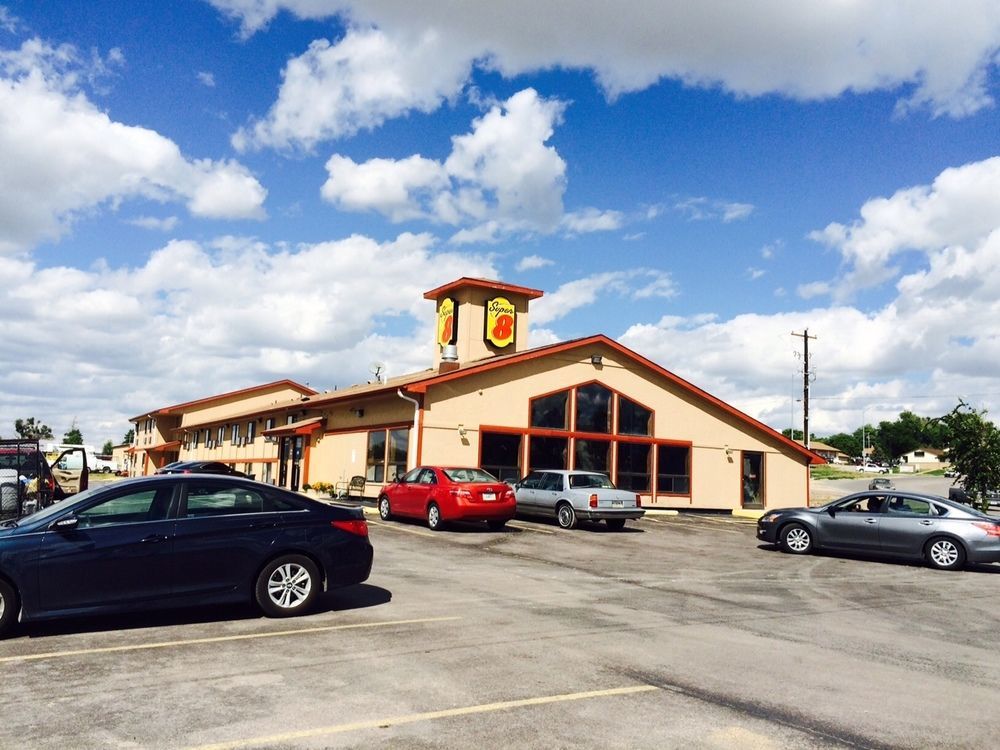 Super 8 By Wyndham Chadron Ne Hotel Exterior photo